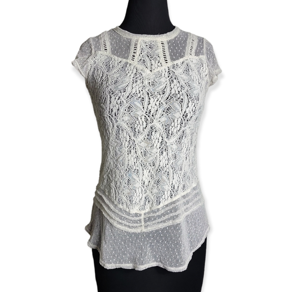 Maurices cap sleeve high low cream lace round neck top size small